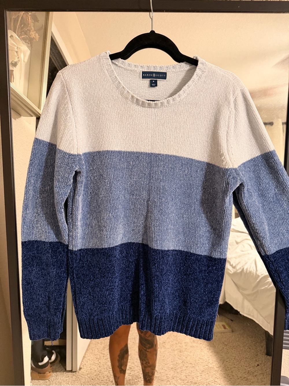 Karen Scott Blue Colorblock Crewneck Sweater very soft